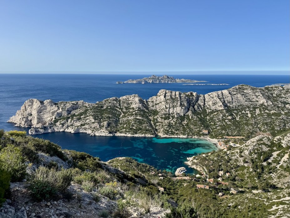 RANDONN�E CALANQUES- GRAND TOUR DE MORGIOU
